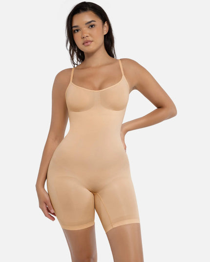 Novelia™ Zeštíhlující body se šortkovou podporou zadečku