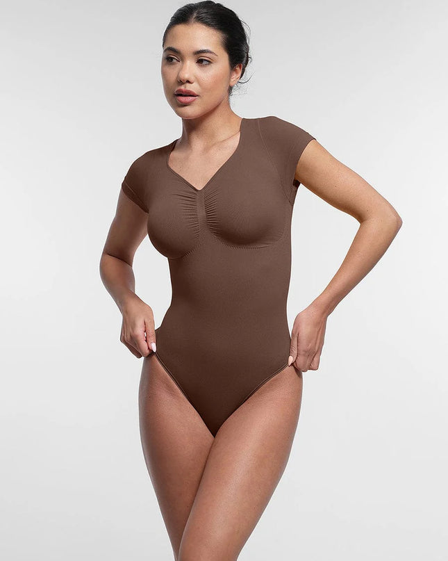 Novelia™ Sculpt – tvarující body s krátkým rukávem a tanga střihem
