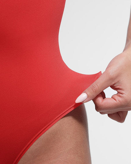 Novelia™ Sculpt – tvarující body s krátkým rukávem a tanga střihem