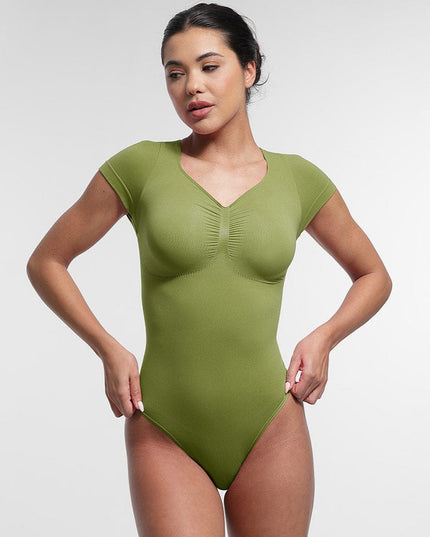 Novelia™ Sculpt – tvarující body s krátkým rukávem a tanga střihem