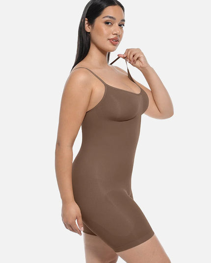 Novelia™ Sculpt – tvarující body se šortkovým střihem
