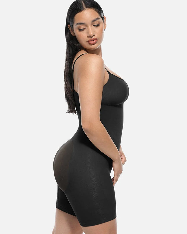 Novelia™ Sculpt – tvarující body se šortkovým střihem
