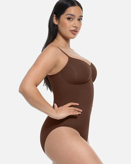 Novelia™ Sculpt – tvarující body s klasickým nohavičkovým střihem