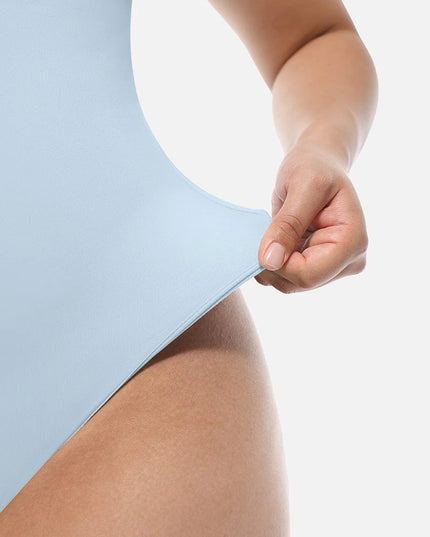 Novelia™ Sculpt – tvarující body se čtvercovým výstřihem a tanga střihem