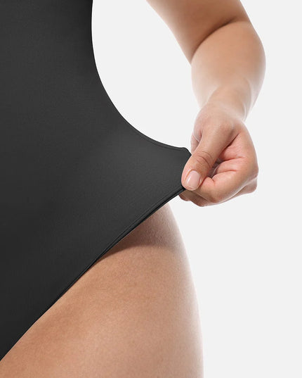 Novelia™ Sculpt – tvarující body se čtvercovým výstřihem a tanga střihem