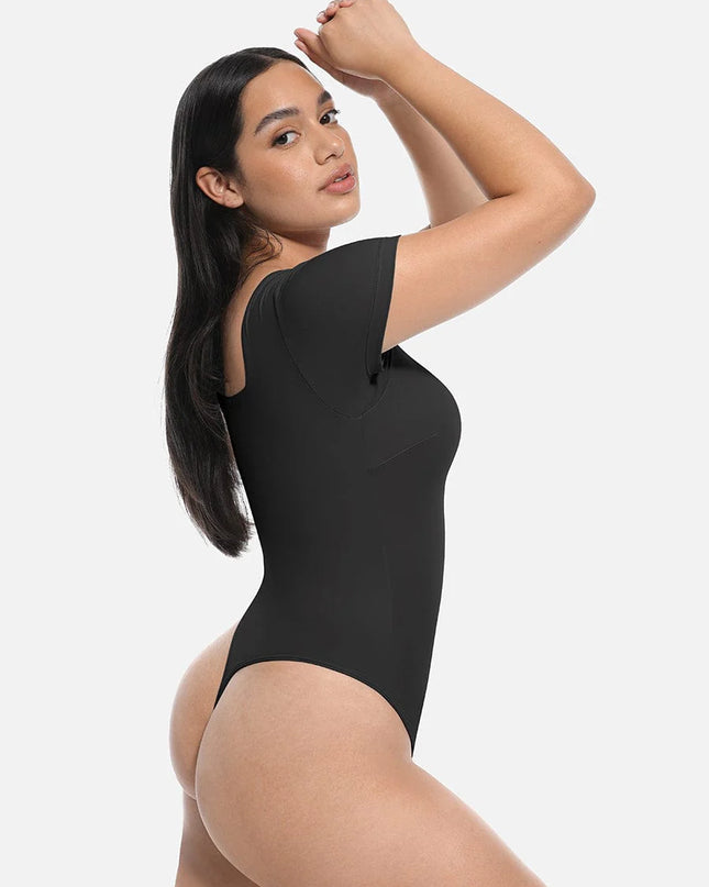 Novelia™ Sculpt – tvarující body se čtvercovým výstřihem a tanga střihem