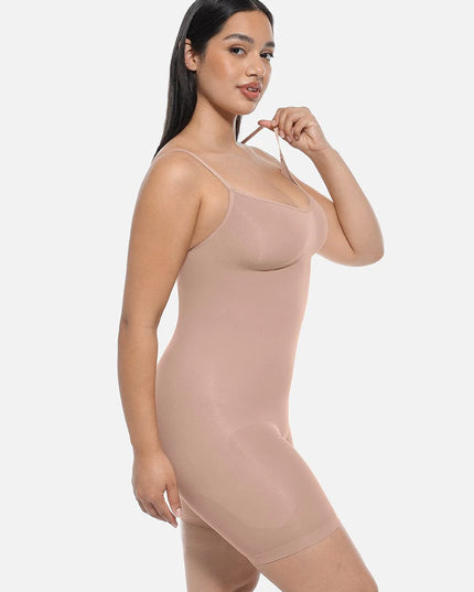 Novelia™ Sculpt – tvarující body se šortkovým střihem
